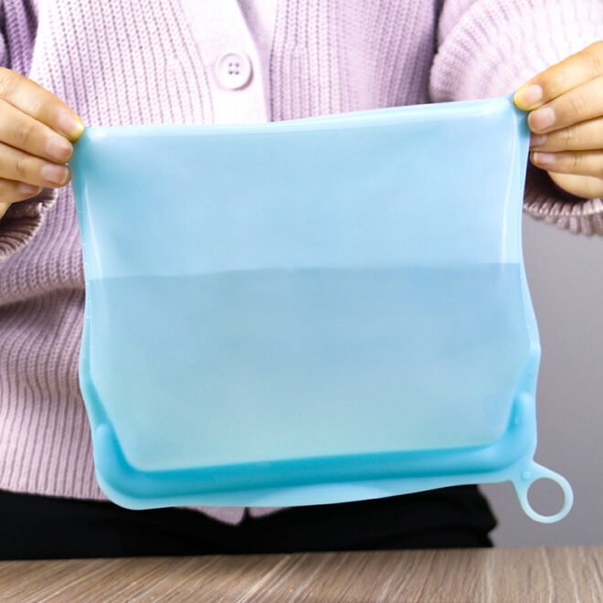 Reusable 100% Silicone Food Storage Bags Sandwich Snack Bags New Generation Stand Up Zip Container for Soup and Leftovers Plastice & BPA Free Microwave - Image 4
