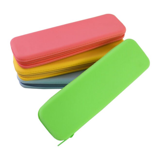 Silicone Makeup Brush Bag - Image 6