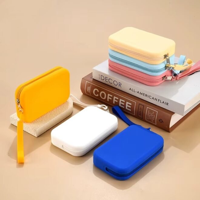 Fashion Small Square Silicone Bag with Hand Strap