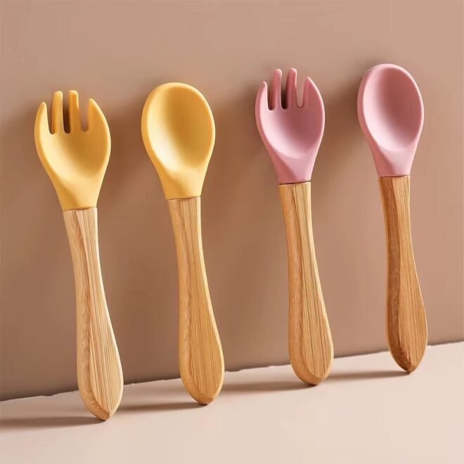 High Quality New Baby Wooden Handle Soft Silicone Spoon Fork Set Children Baby Toddler Food Feeding Cutlery Silicone Spoon