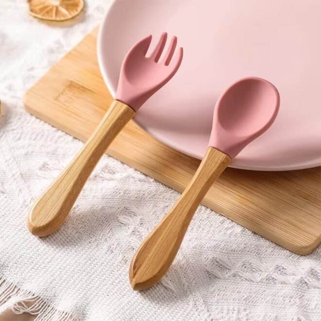 High Quality New Baby Wooden Handle Soft Silicone Spoon Fork Set Children Baby Toddler Food Feeding Cutlery Silicone Spoon - Image 2